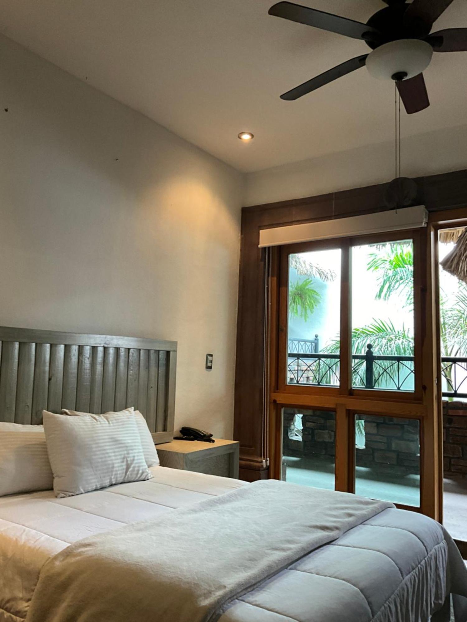 克雷塔罗 Casa Carmona 33酒店 外观 照片